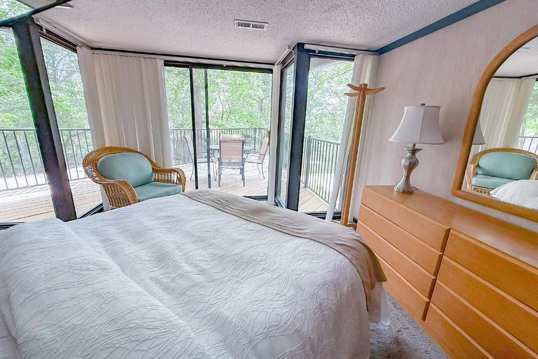 Photo of Bedroom in Village of Four Seasons