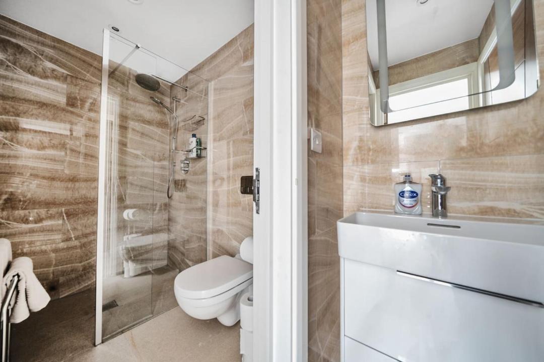 Photo of Bathroom in Wimbledon