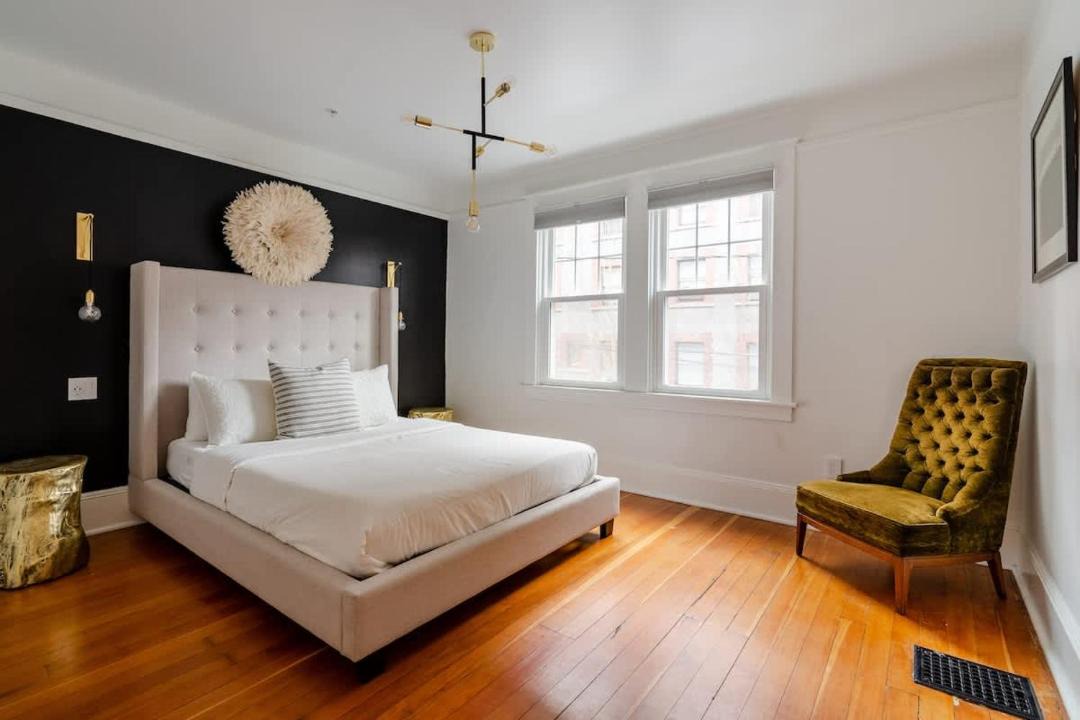 Photo of Bedroom in Nob Hill