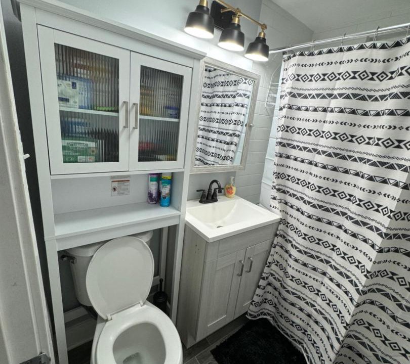 Photo of Bathroom in Bronzeville