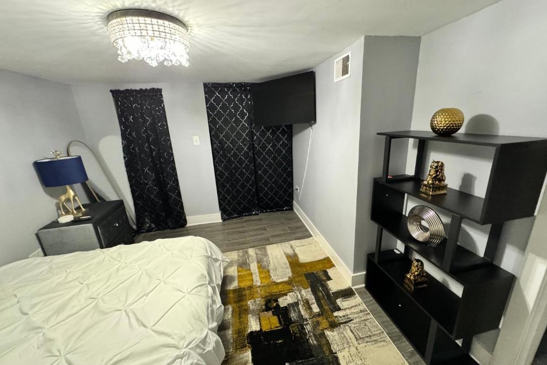 Photo of Bedroom in Bronzeville