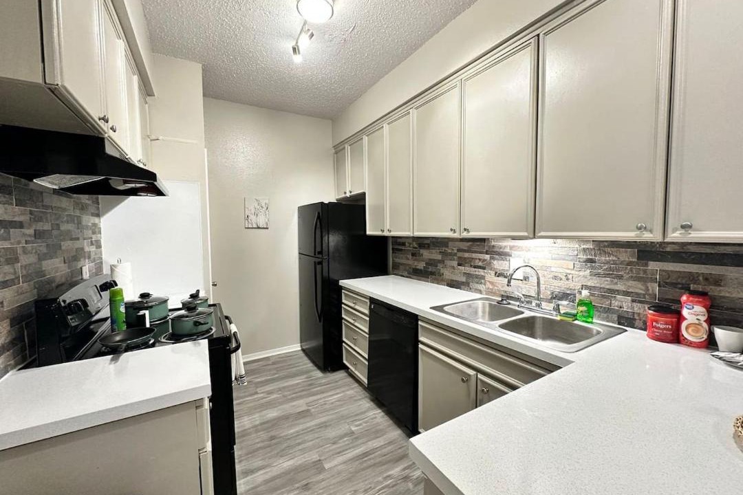 Photo of Kitchen in Nassau Bay