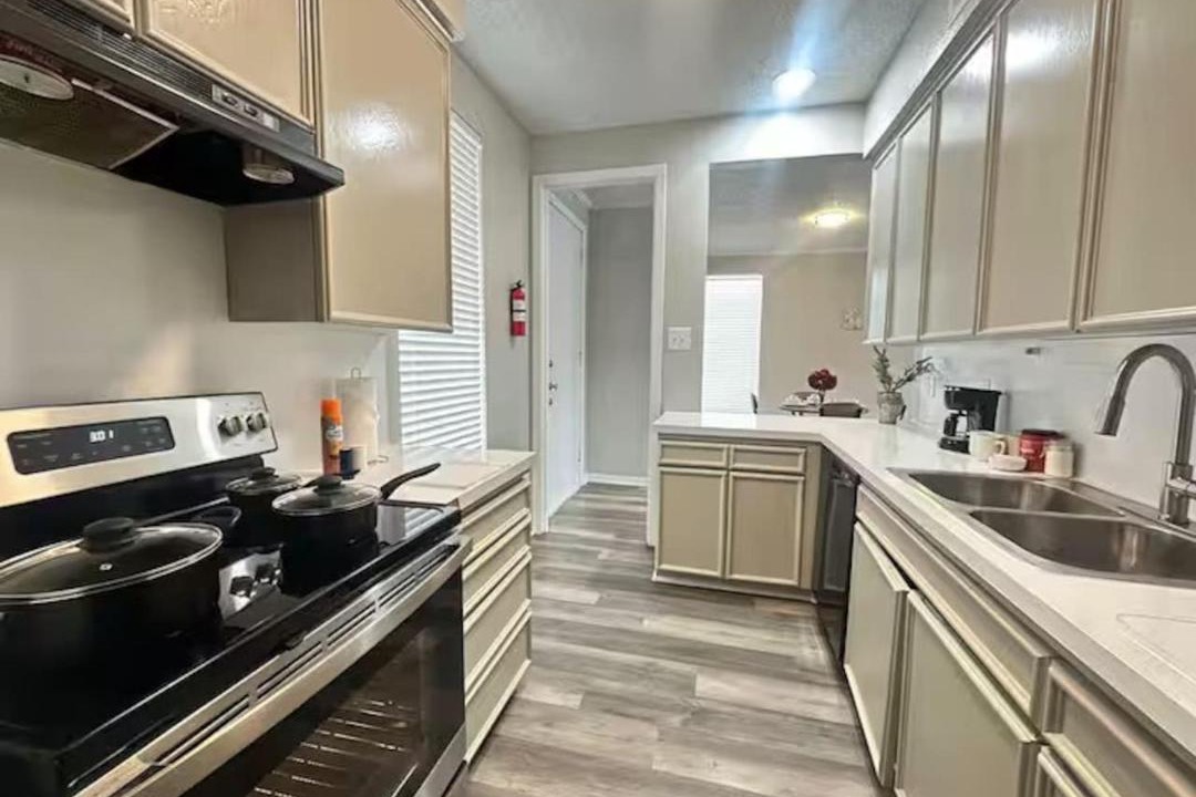 Photo of Kitchen in Nassau Bay
