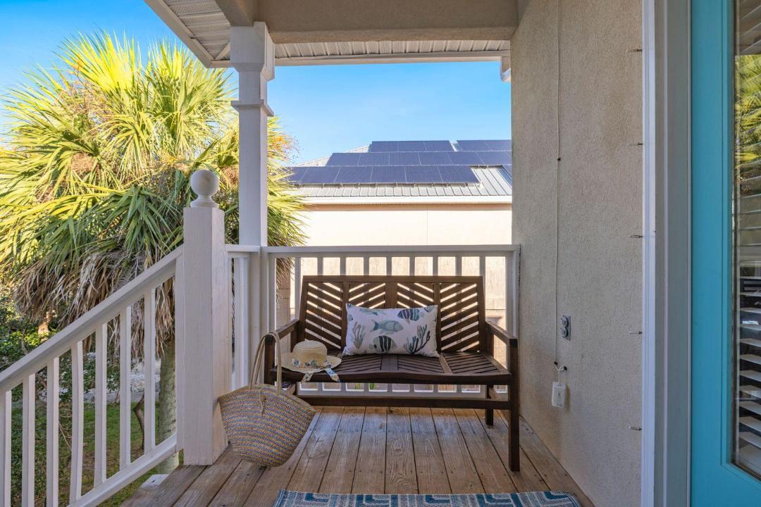 Photo of Patio Balcony in Inlet Beach Heights