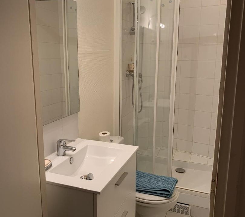 Photo of Bathroom in Quartier de l'Ecole-Militaire