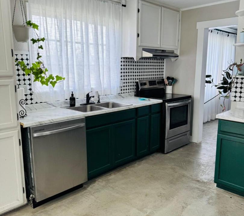 Photo of Kitchen in Sulphur