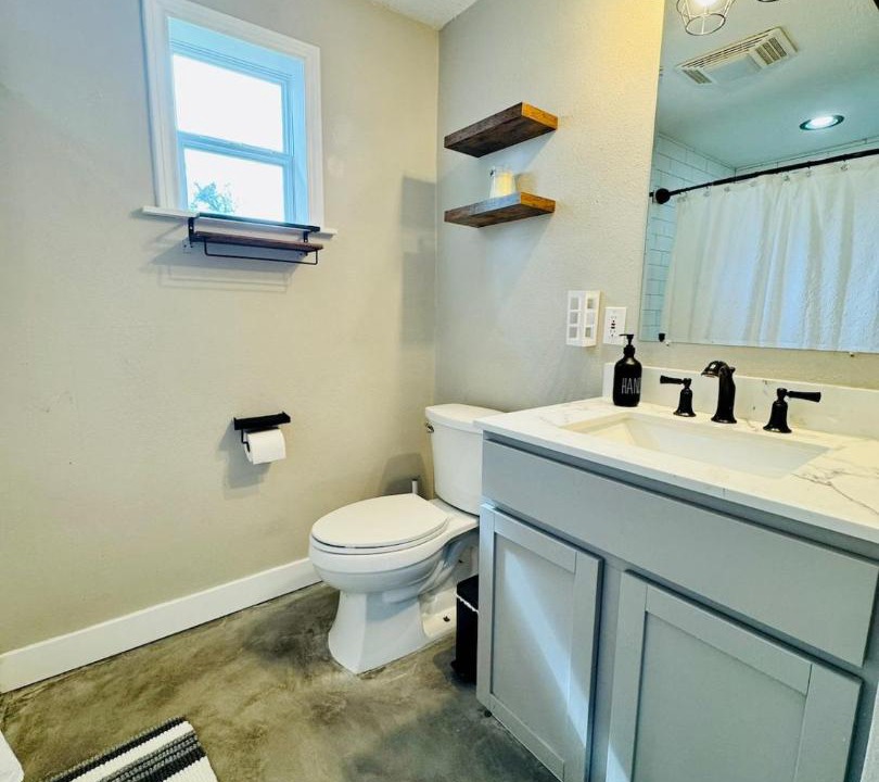 Photo of Bathroom in Sulphur