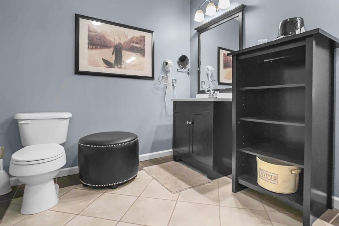 Photo of Bathroom in Snowshoe