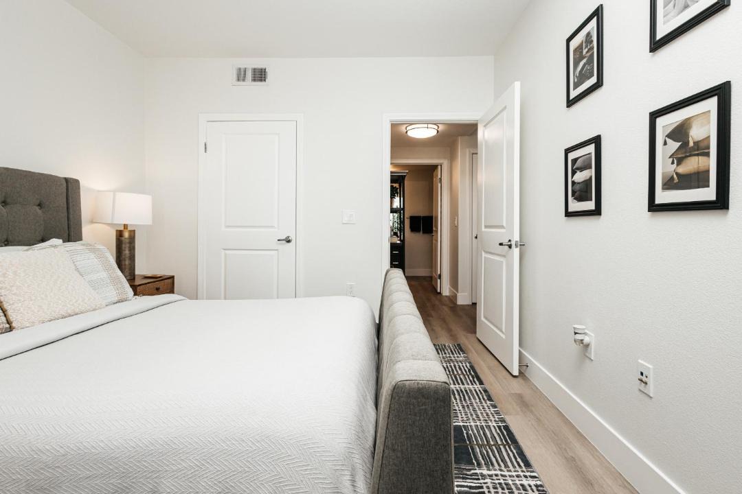 Photo of Bedroom in Miracle Mile