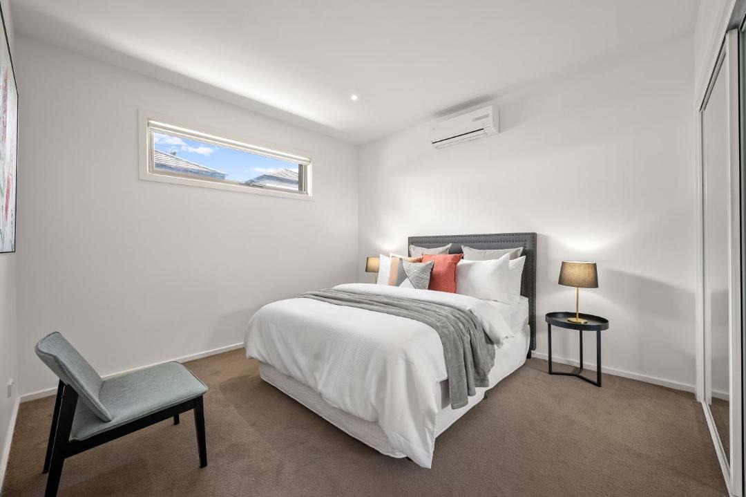 Photo of Bedroom in Kew