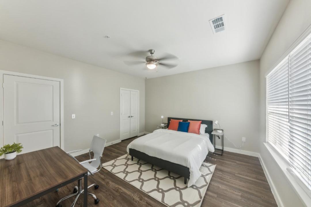 Photo of Bedroom in Willowbrook