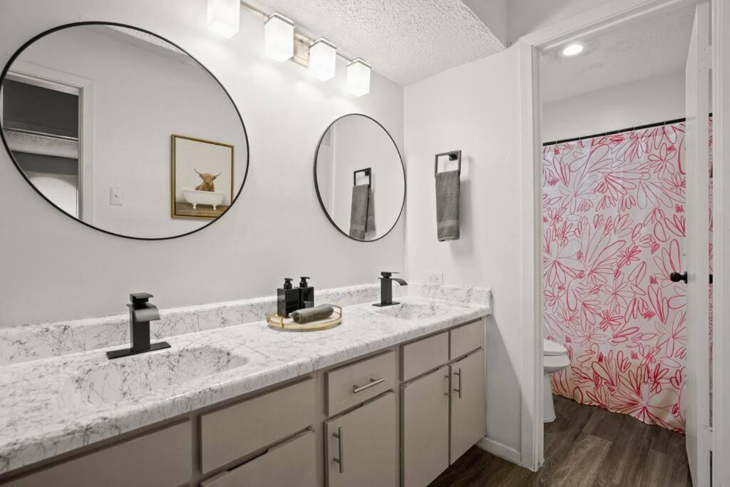 Photo of Bathroom in North University