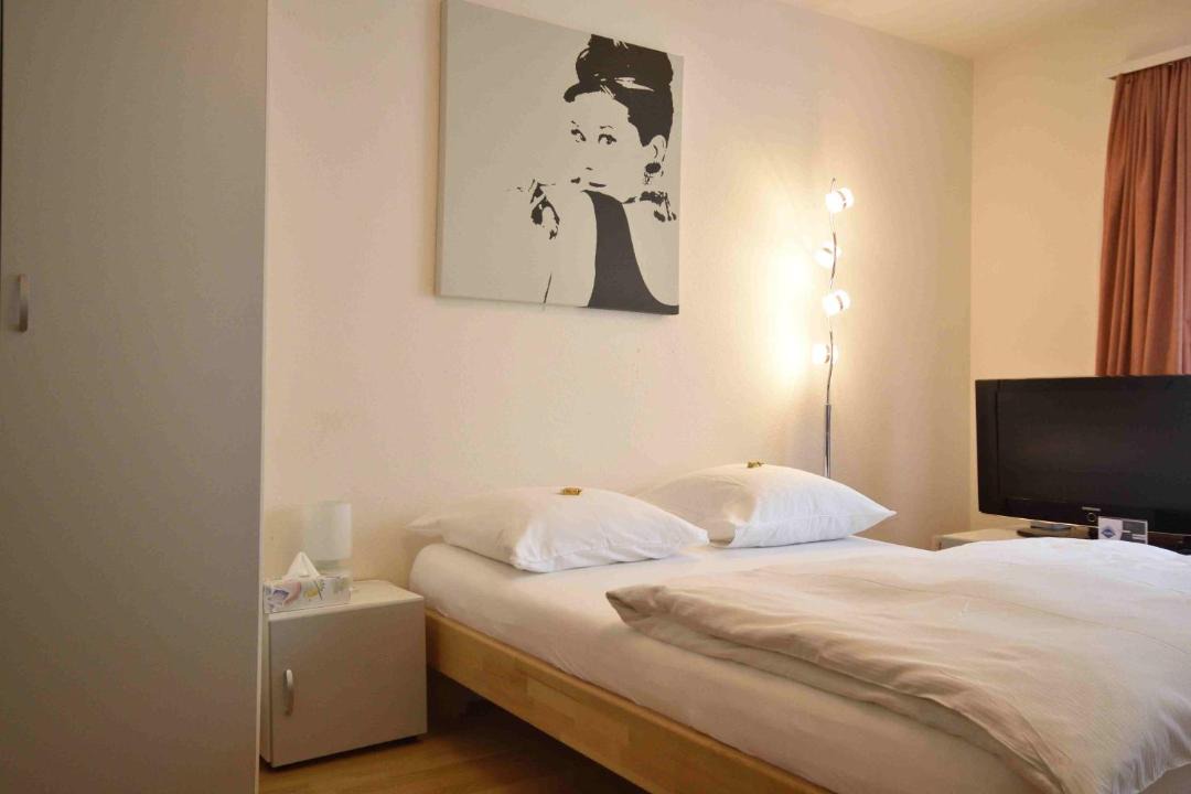 Photo of Bedroom in District 6