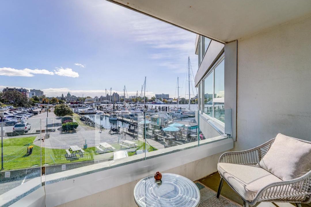 Photo of Patio Balcony in Inner Harbour