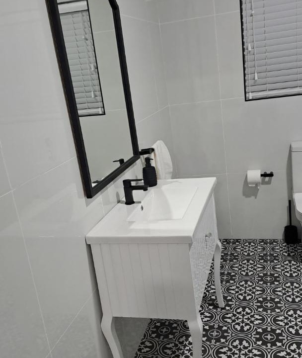 Photo of Bathroom in Oudtshoorn