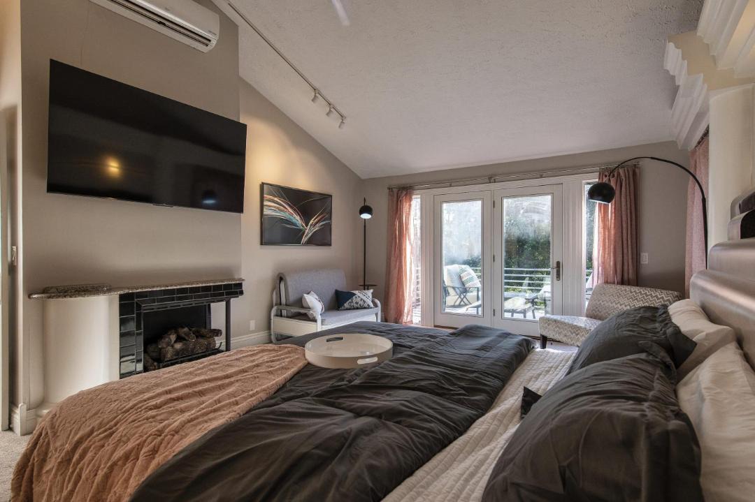 Photo of Bedroom in Elkhorn