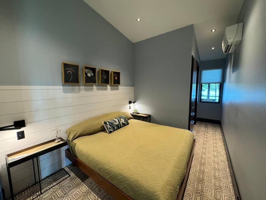 Photo of Bedroom in Seneca