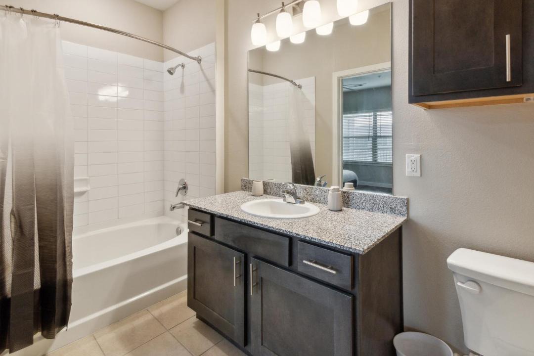 Photo of Bathroom in Willowbrook