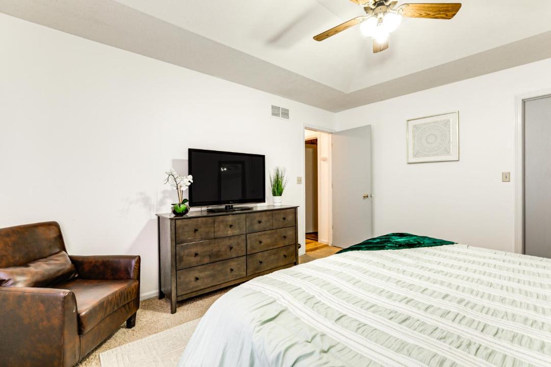 Photo of Bedroom in West Lincoln