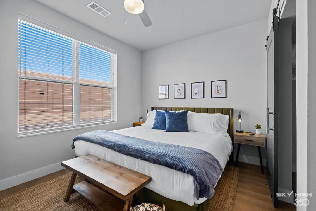 Photo of Bedroom in Rogers