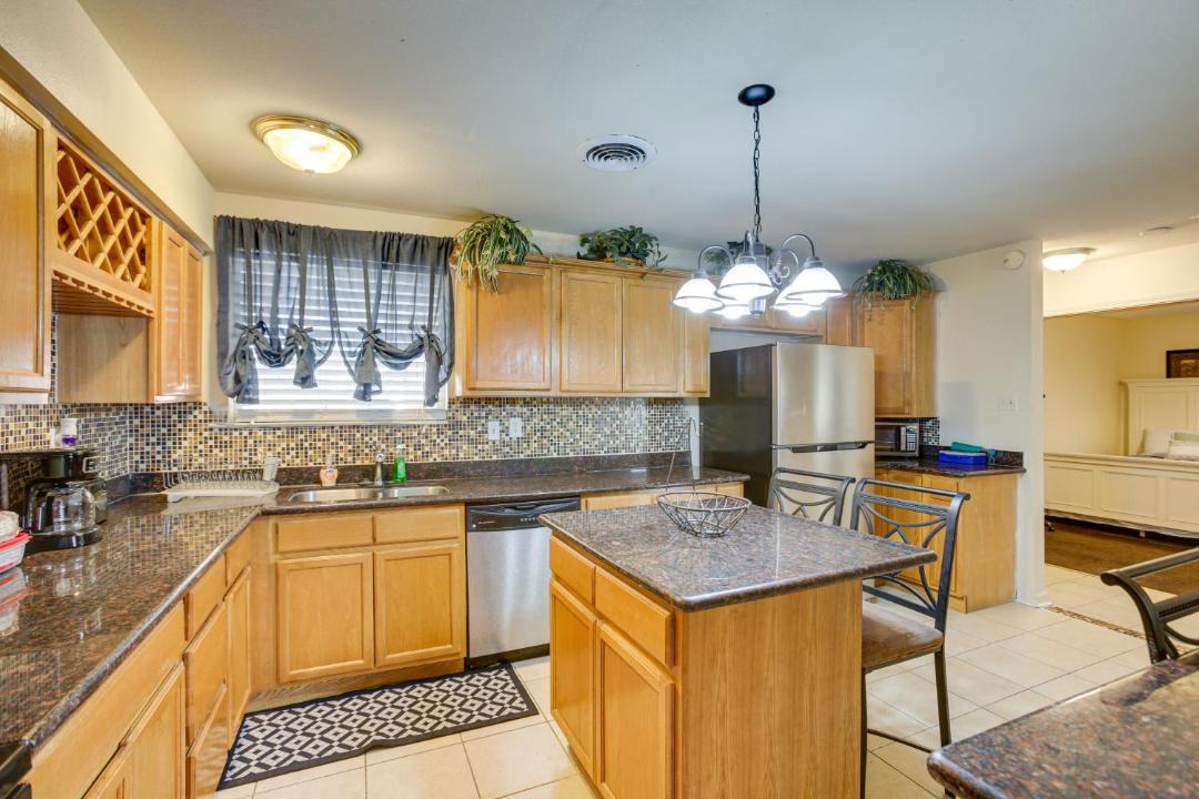 Photo of Kitchen in Read Boulevard West
