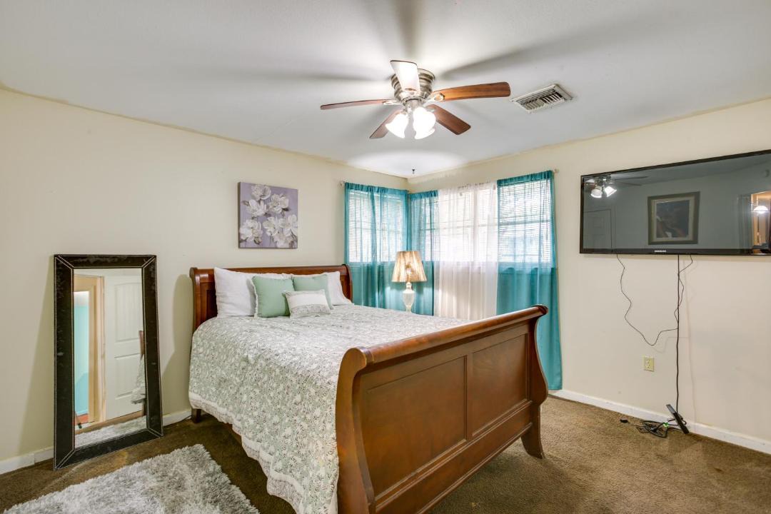 Photo of Bedroom in Read Boulevard West