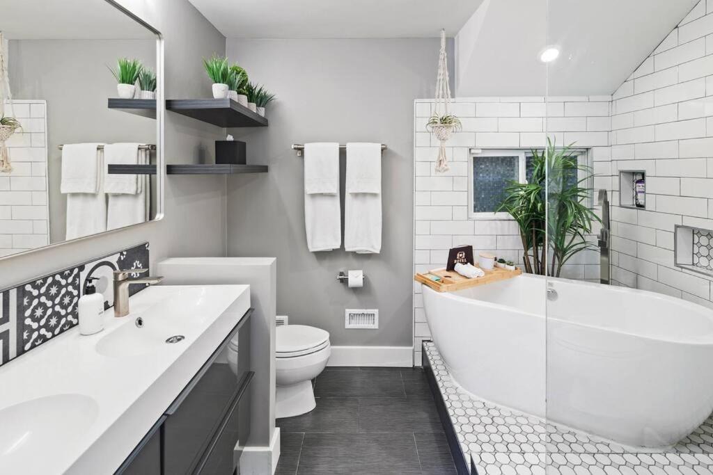 Photo of Bathroom in Middletown