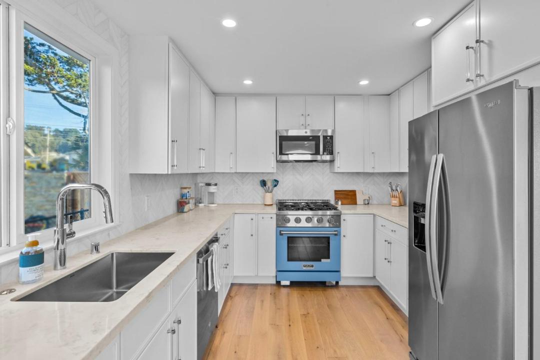 Photo of Kitchen in Linda Mar
