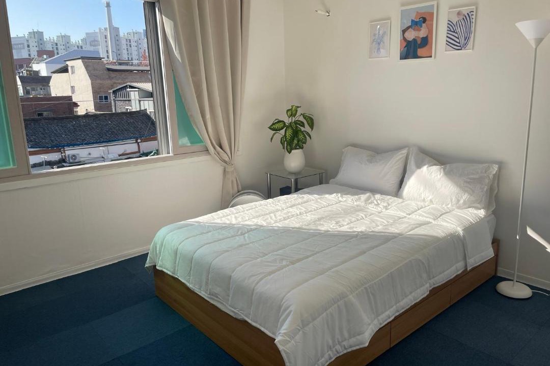 Photo of Bedroom in Daebong-dong