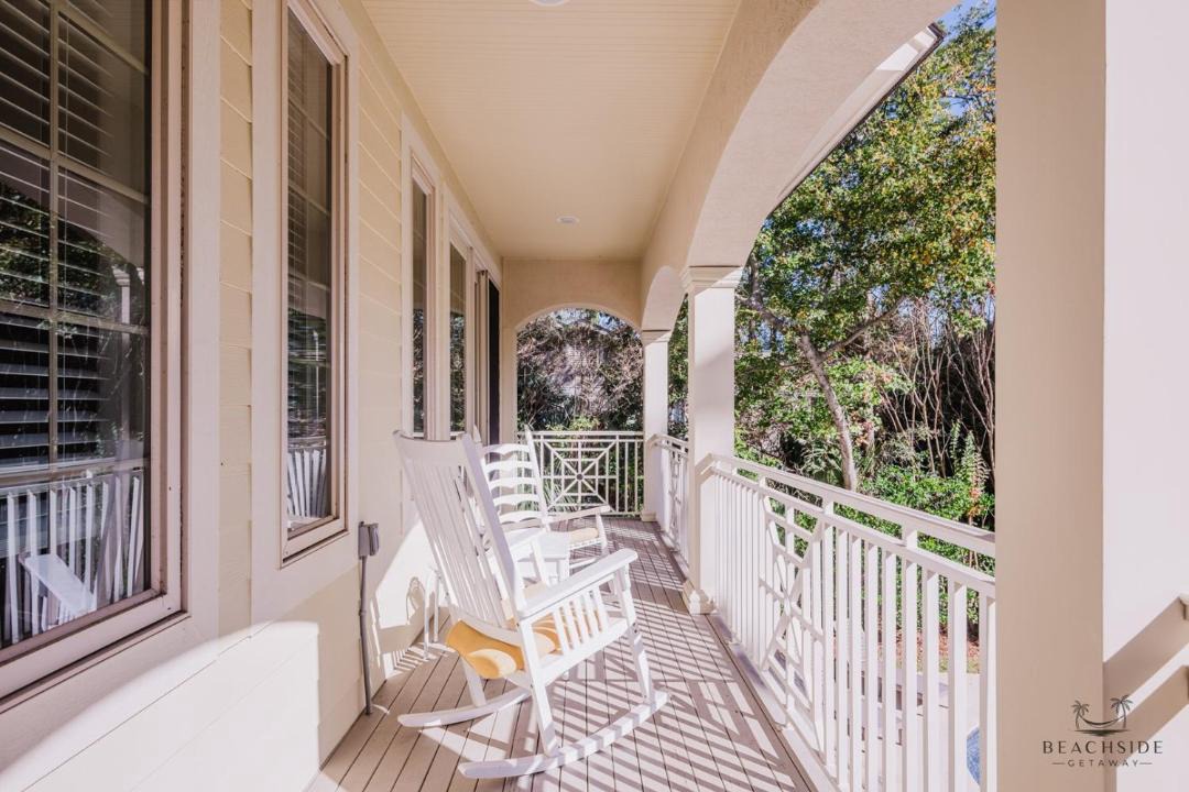 Photo of Patio Balcony in Folly Field