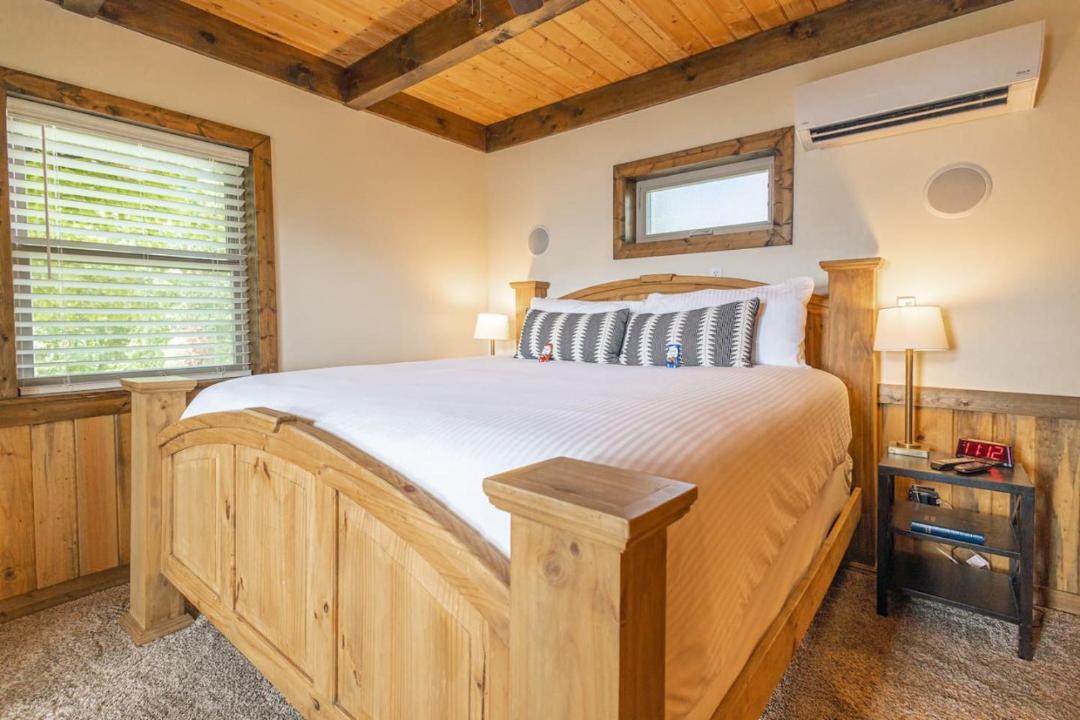 Photo of Bedroom in Jasper
