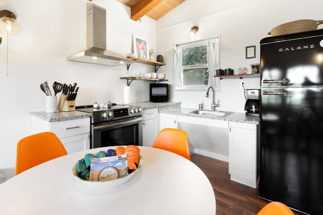 Photo of Kitchen in Canyon Lake