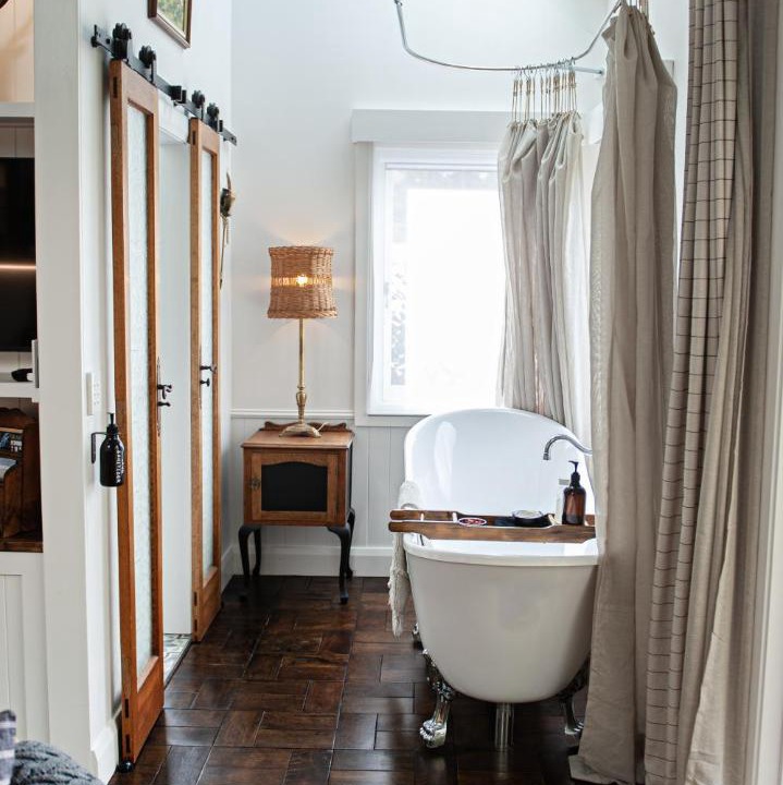 Photo of Bathroom in Wentworth Falls