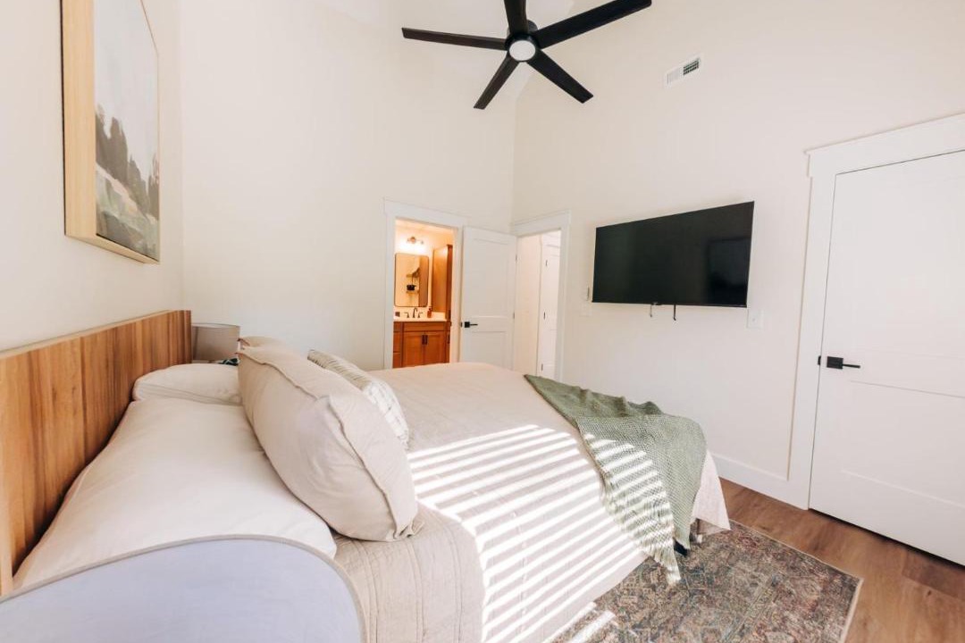 Photo of Bedroom in Townsend