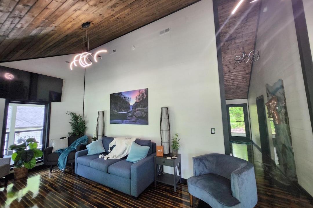 Photo of Livingroom in Brevard