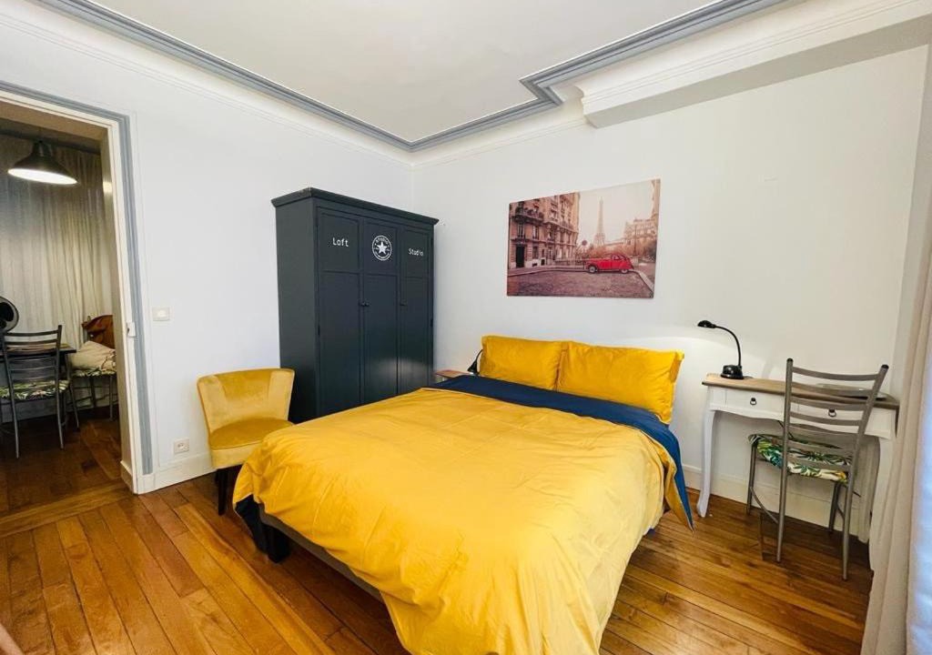 Photo of Bedroom in 7th Arrondissement