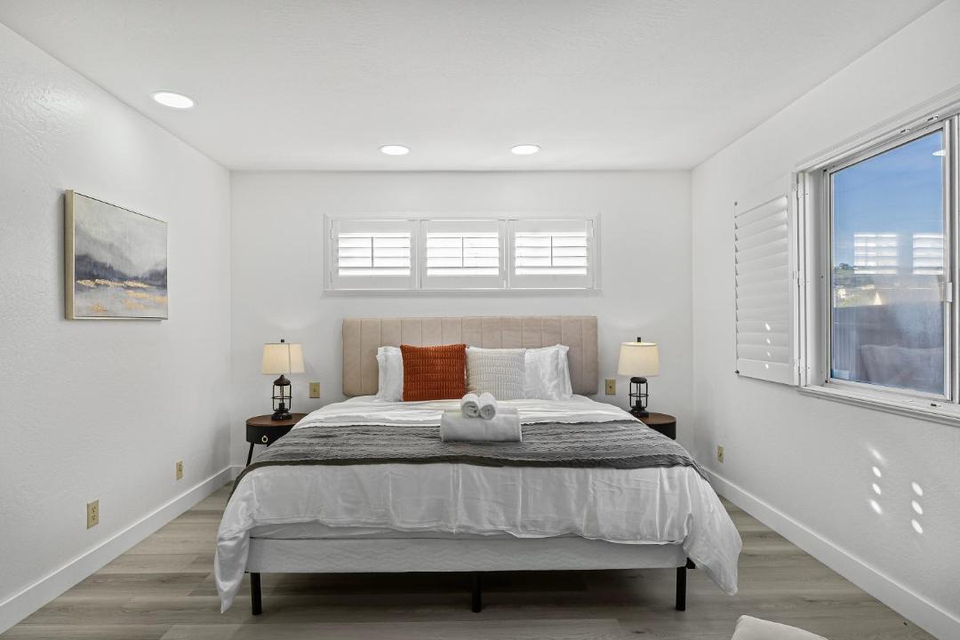 Photo of Bedroom in Avalon