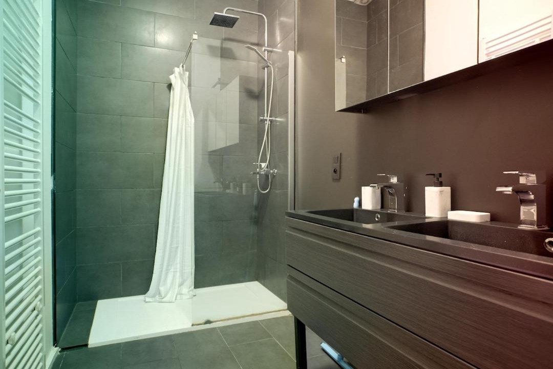 Photo of Bathroom in University District