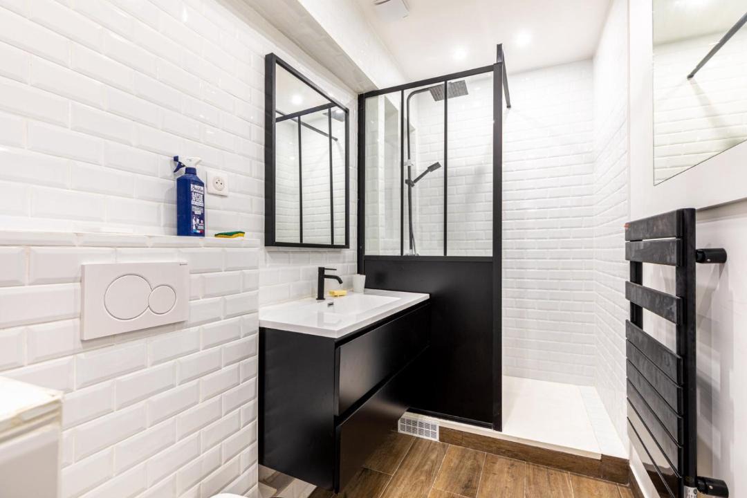 Photo of Bathroom in 7th Arrondissement