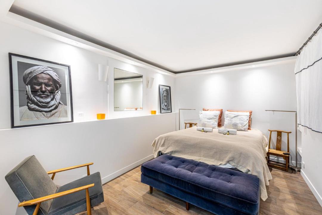 Photo of Bedroom in 7th Arrondissement