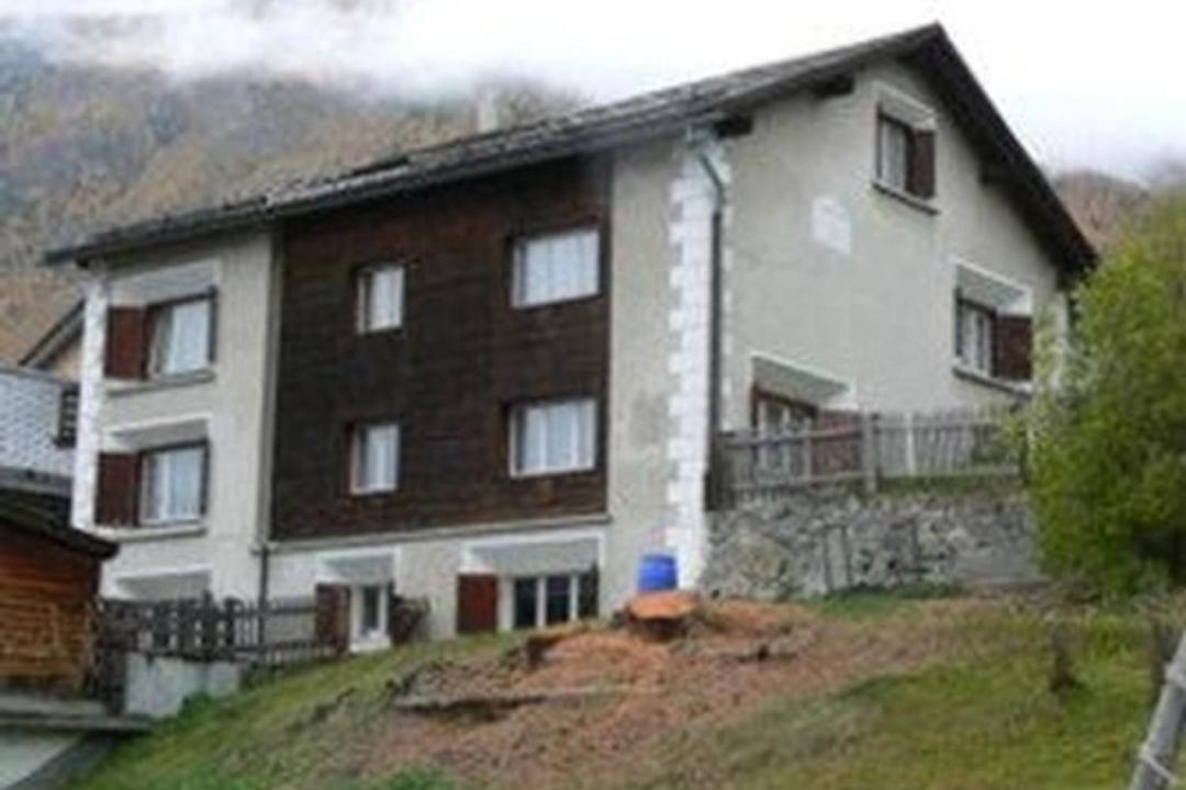 Photo of Others in Samedan