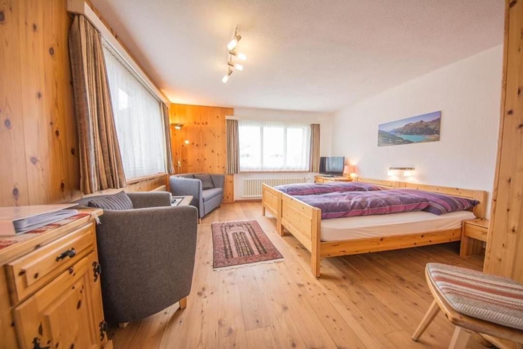 Photo of Bedroom in Samedan