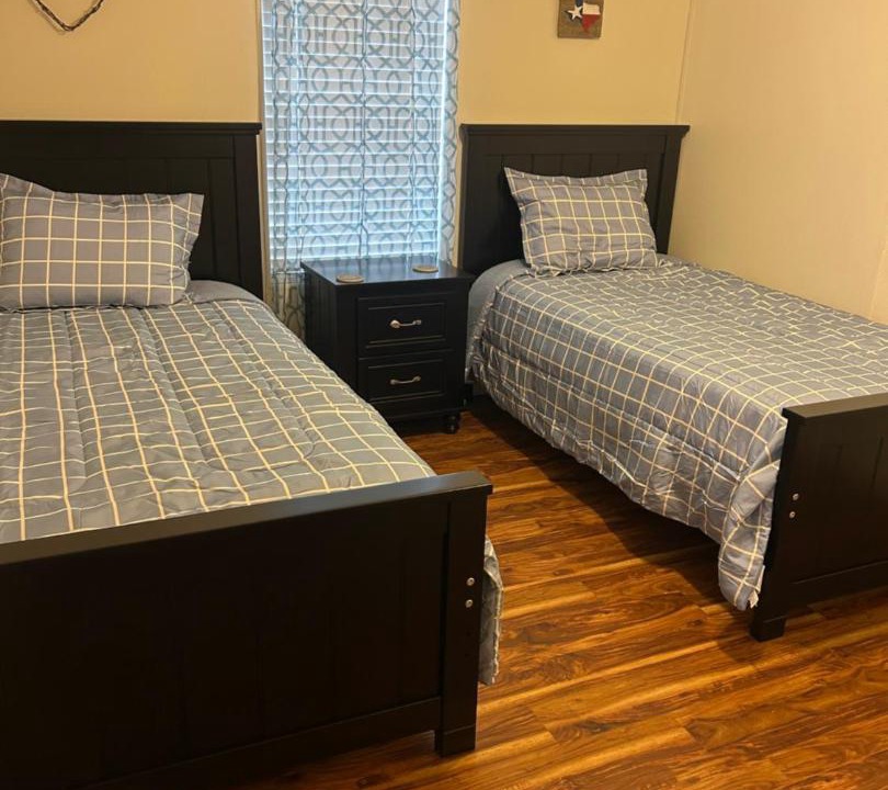 Photo of Bedroom in Uvalde