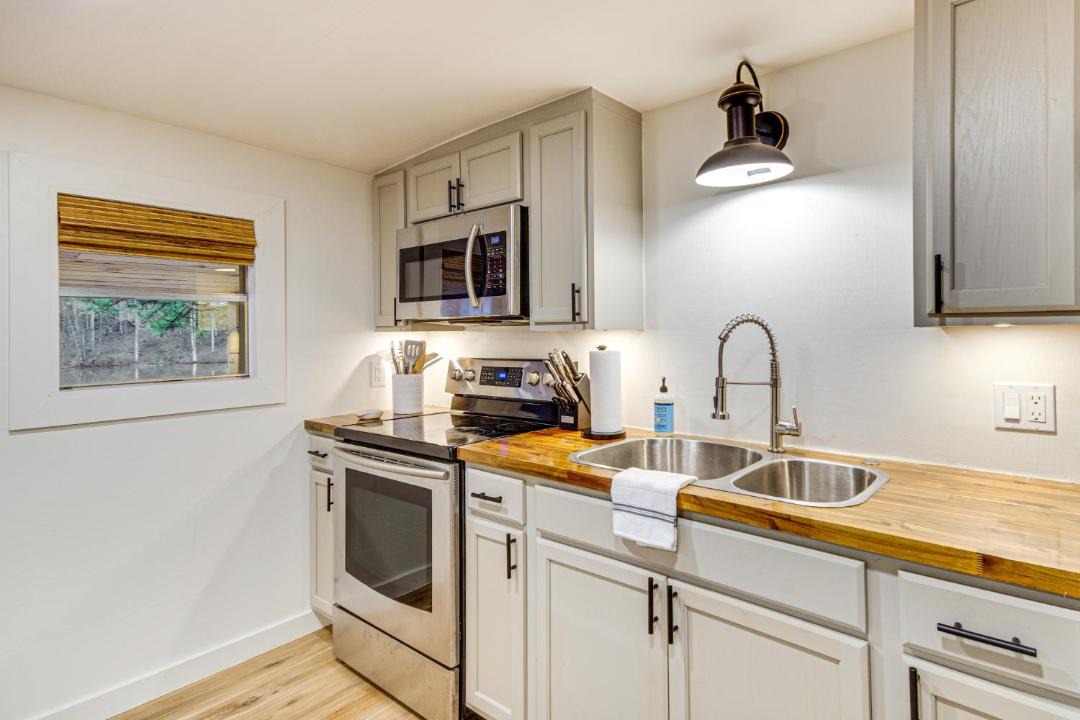 Photo of Kitchen in Tougaloo
