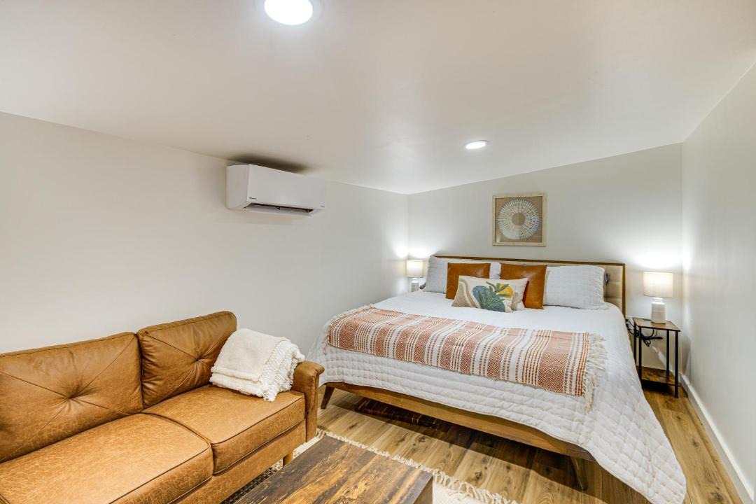 Photo of Bedroom in Tougaloo
