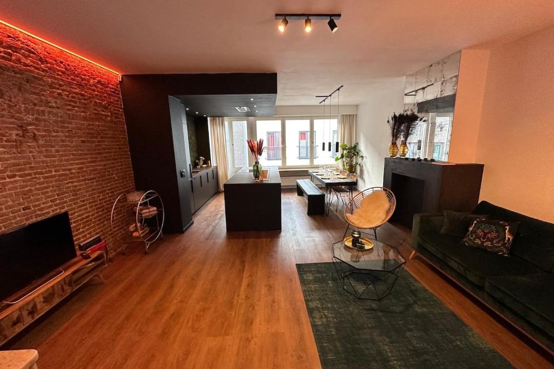Photo of Livingroom in University District