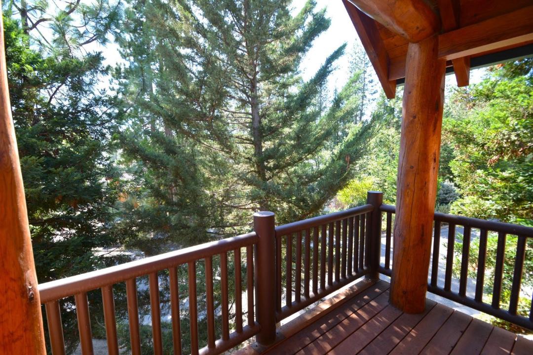 Photo of Patio Balcony in Bass Lake