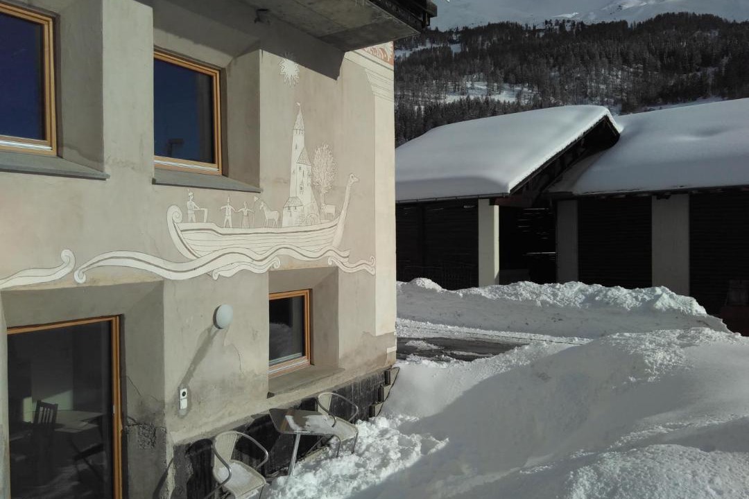 Photo of Buildings in Fuldera