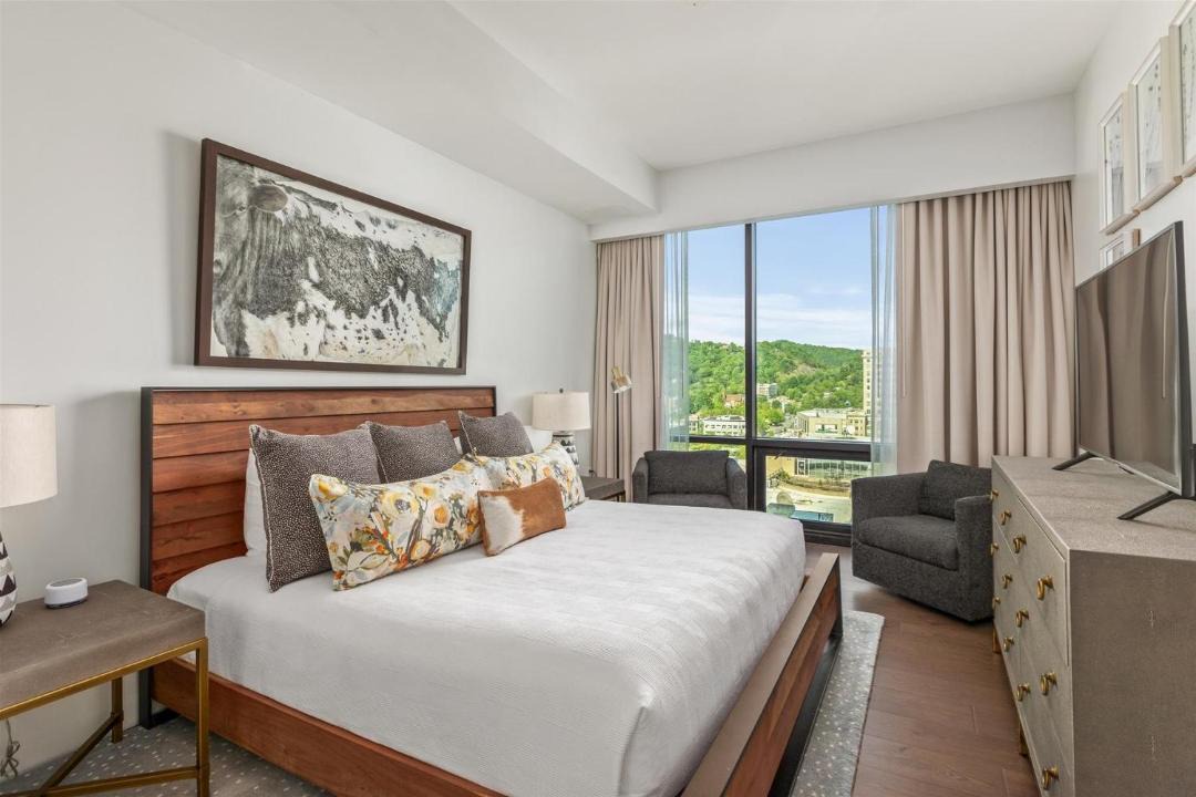 Photo of Bedroom in Downtown Asheville