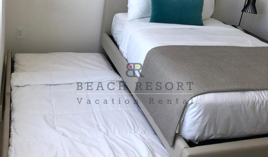 Photo of Bedroom in Hollywood South Central Beach